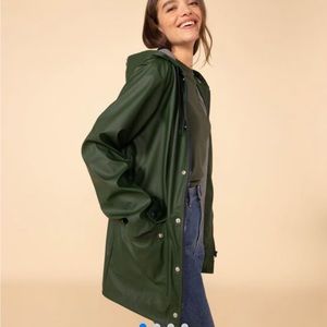 ISO (=looking to BUY don’t purchase!) Petit Bateau Green Avocat raincoat M